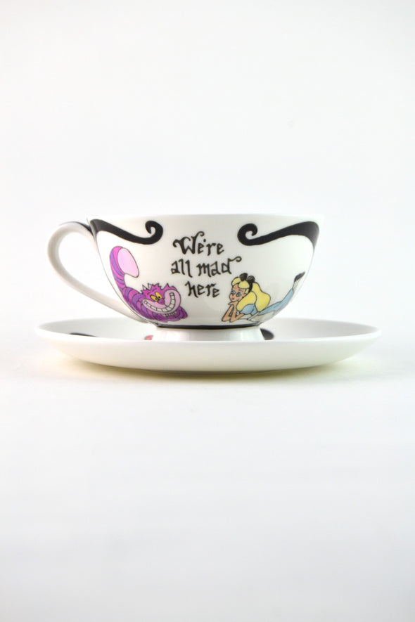 Alice in Wonderland Teacup (low)