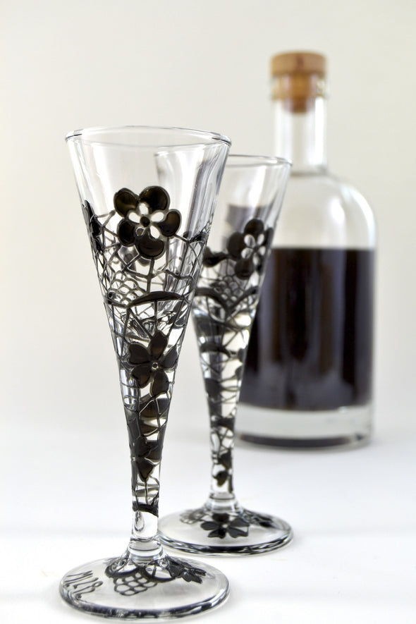 Lace schnapps glasses